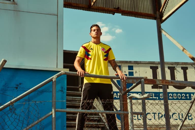 Adidas released their collection of kits for the 2018 FIFA World Cup, and the results are amazing - https://pbs.twimg.com/media/DN98F-qXUAAbGKf.jpg