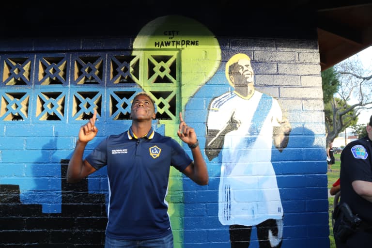 Gyasi Zardes, the LA Galaxy and Chevrolet open new futsal courts in the striker’s hometown of Hawthorne -