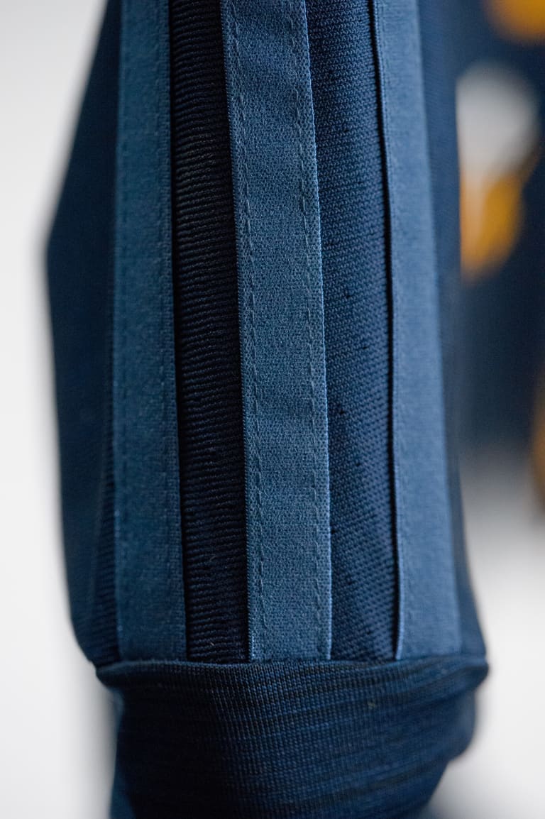 A closer look at the LA Galaxy’s new #OutOfTheBlue Secondary kit | INSIDER -