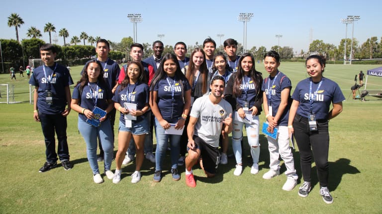 LA Galaxy host SNHU Rompe Las Barreras Job Shadow Program at StubHub Center -