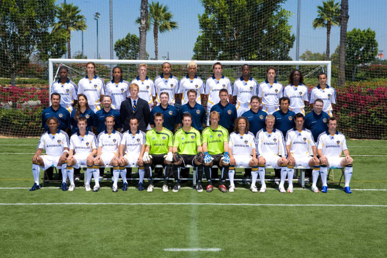 LA Galaxy vs. Vancouver Whitecaps Scarf of the Match unveiled -