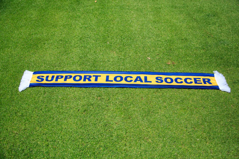 The first 15,000 fans at the Cali Clásico will receive a Support Local Soccer Night scarf - https://losangeles-mp7static.mlsdigital.net/elfinderimages/Magee/resizedscarf.jpg