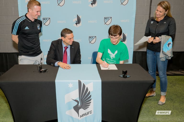 MNUFC Signs 11 Players to Unified Team -