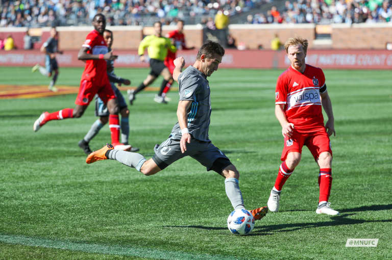 Notes & Quotes: MNUFC vs. Chicago Fire - Ethan Finlay delivers a cross past a Chicago Fire defender.