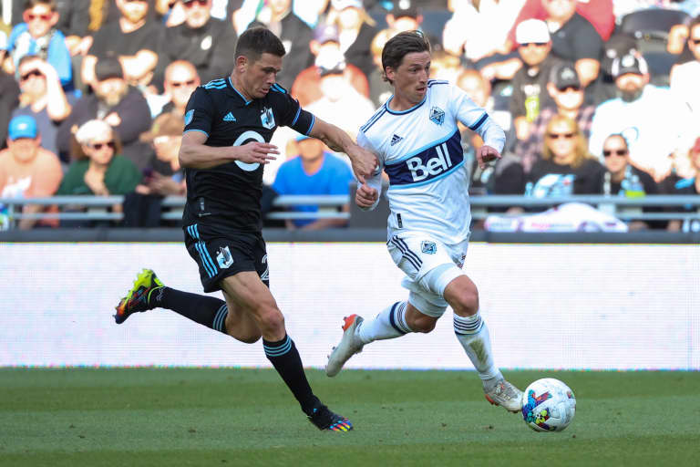 Wil Trapp playing in Minnesota United's 2022 Decision Day game against Vancouver