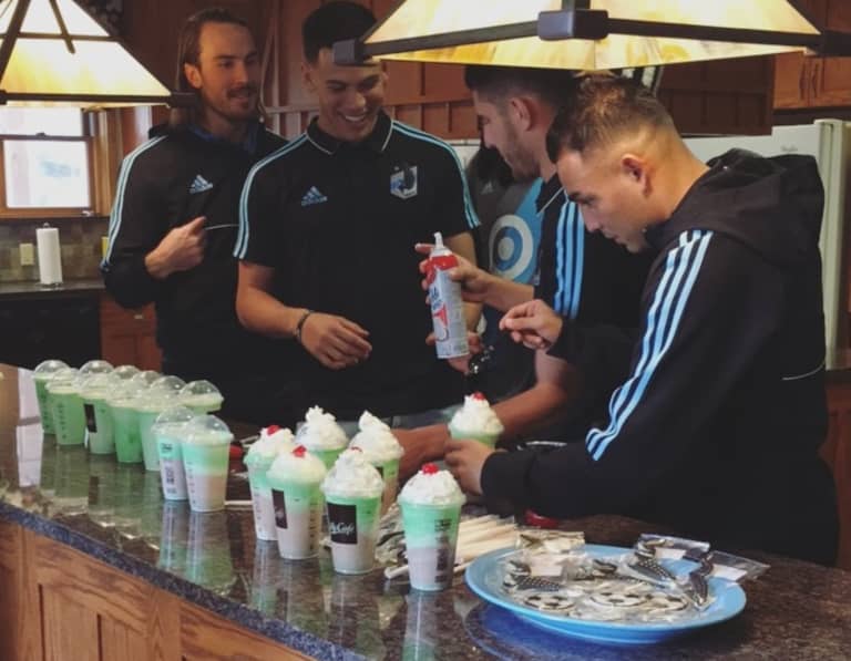 Loons in the Community - Ronald McDonald House Visit -