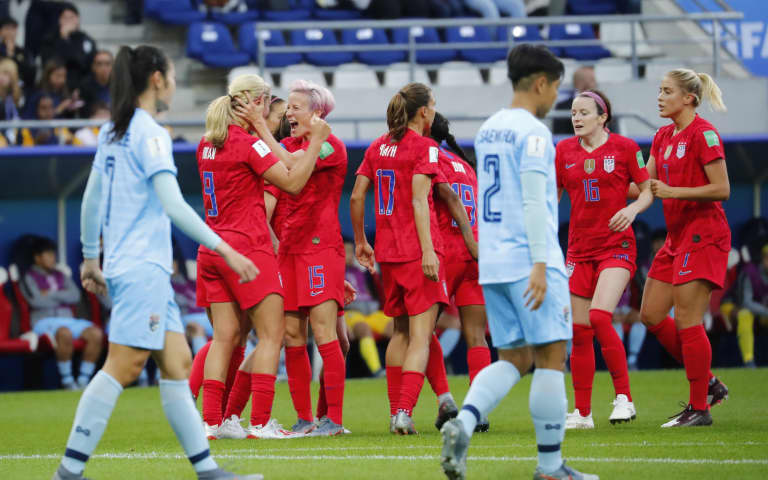 Thorns in France | Le Journal: 6.11.19 | Shed a tear for Lindsey Horan if she won't shed her own -