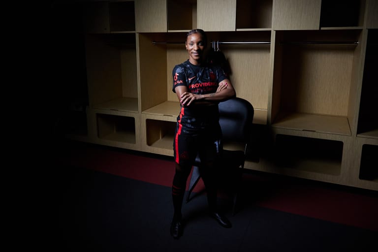 Why It Matters: Security, continuity at the heart of new Horan, Dunn deals - Crystal Dunn Portland Thorns