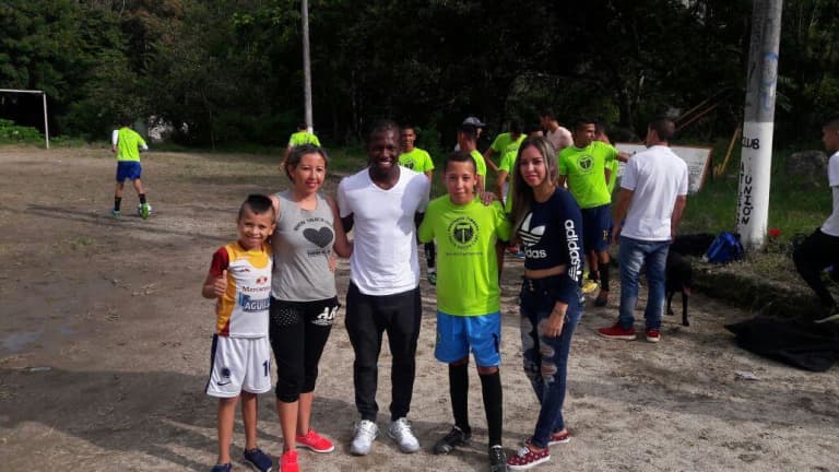 Timbers midfielder Diego Chara visits his native Colombia in offseason, donates to area organization -