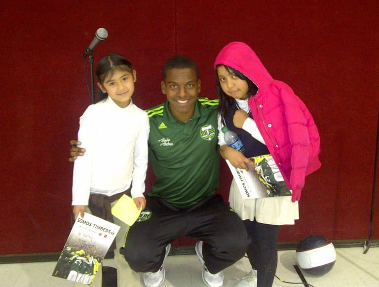 Timbers introduce Somos Timbers Bilingual Booklets -