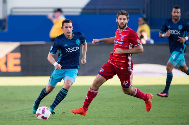 ESPN analyst, former Seattle Sounders forward Herculez Gomez previews second leg of Western Conference Semifinals -
