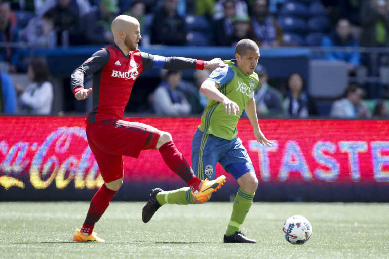 Head Coach Brian Schmetzer rules out Seattle Sounders captain Osvaldo Alonso (quad) for MLS Cup 2017 -