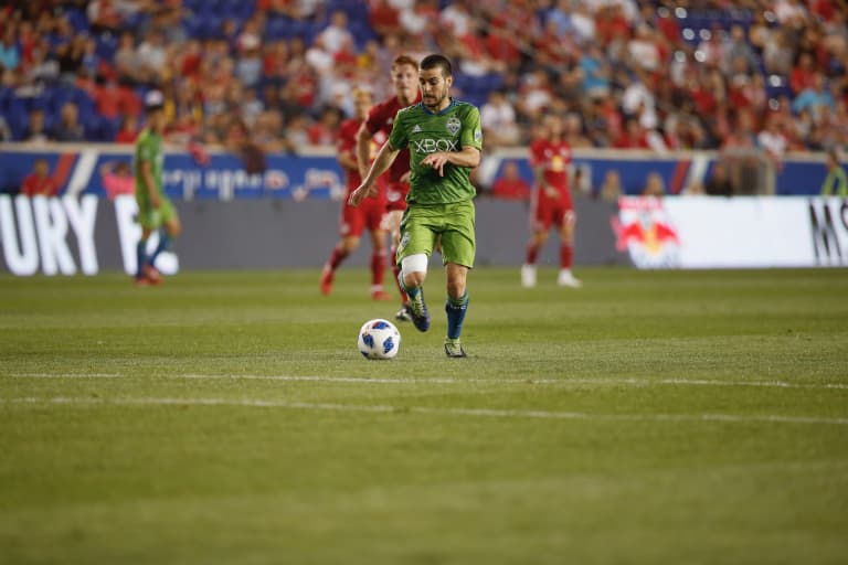Comeback falls short as New York Red Bulls defeat Seattle Sounders 2-1  -
