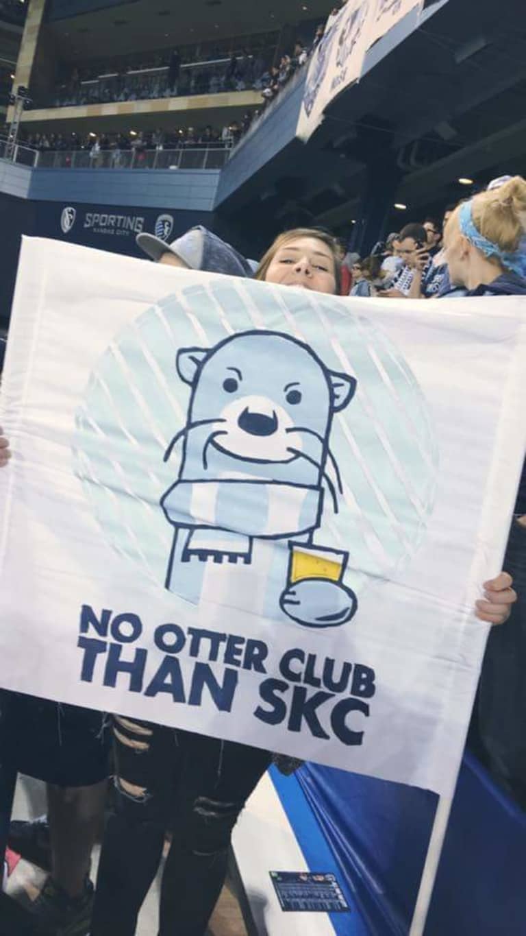 Sporting KC supporters wow with tifos for home opener -