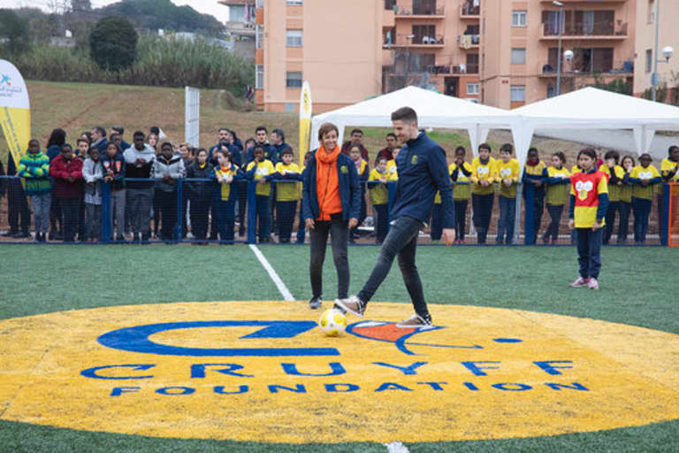 Sporting KC defender Andreu Fontas inaugurates new Cruyff Court in collaboration with the Johan Cruyff Foundation -