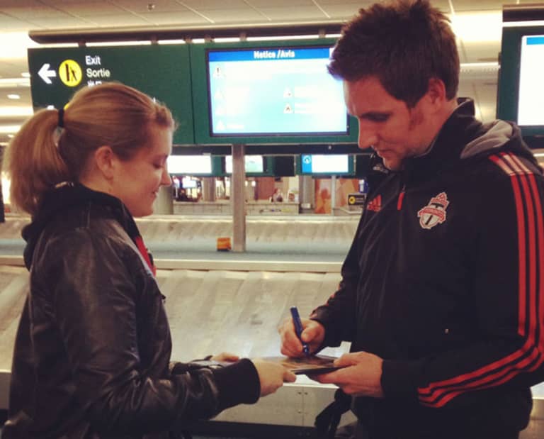 Reds Land In Vancouver -