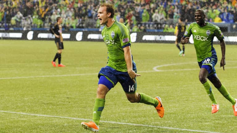 Air Marshall: Revitalized Chad Marshall quietly anchors Seattle Sounders' trophy quest -