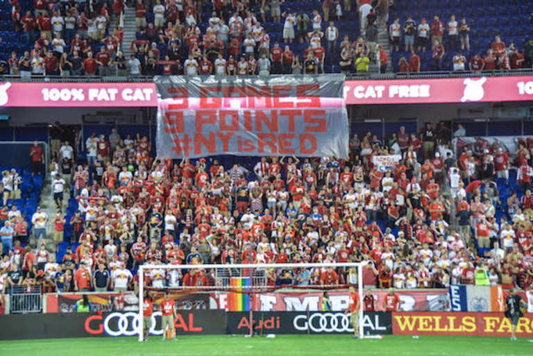As New York Red Bulls beat New York City FC, their supporters also won the tifo battle | SIDELINE -