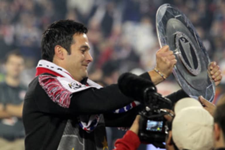 2013 in Review: New York Red Bulls hoist their first-ever trophy, still fall flat in playoffs -