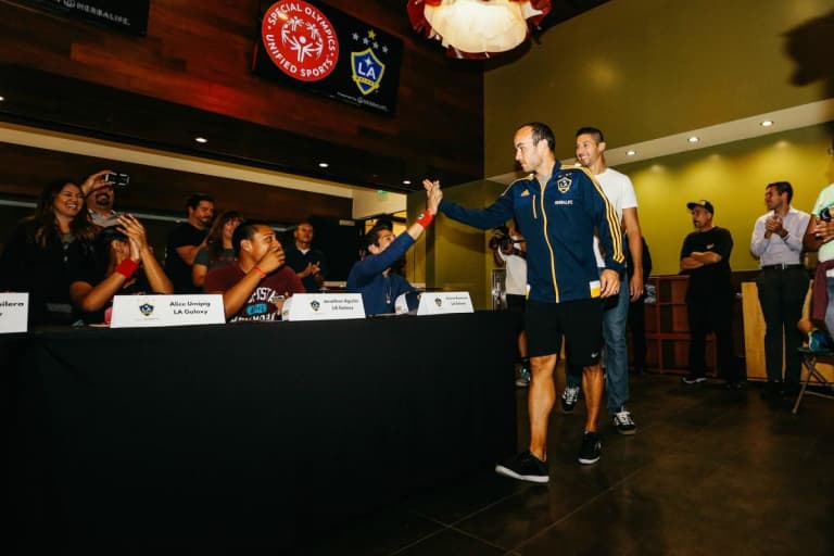 LA Galaxy make dreams come true, sign 30 new players for Special Olympics Unified Team | SIDELINE -