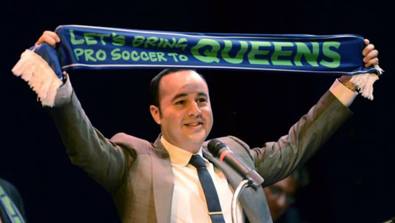 Garber presents NYC2 stadium plan in Queens town hall -