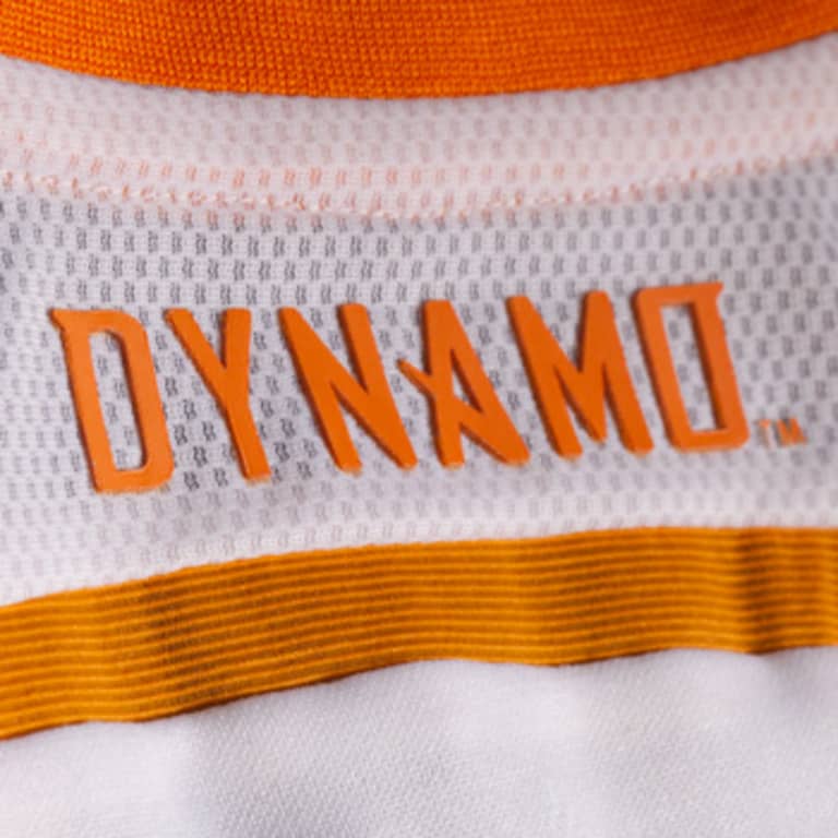 Jersey Week 2014: Houston Dynamo unveil clean-cut look for new secondary jersey -