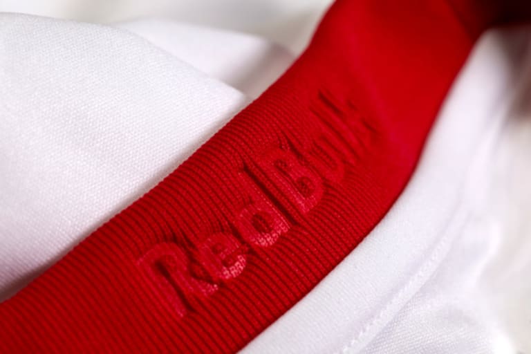 Jersey Week: Red Bulls get new lightweight primary kit in '13 -