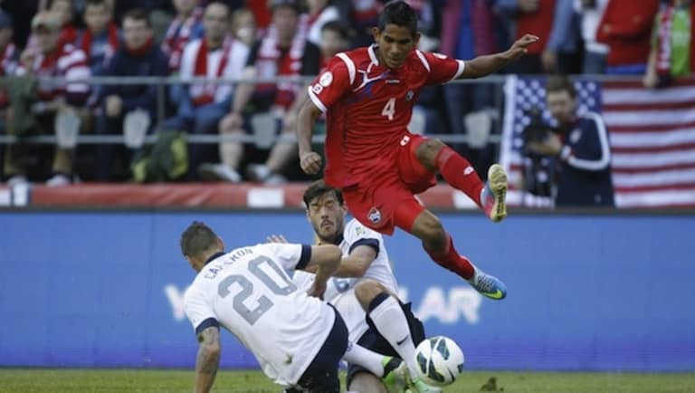 World Cup: Where will jack-of-all-trades Geoff Cameron play for USMNT this summer in Brazil? -