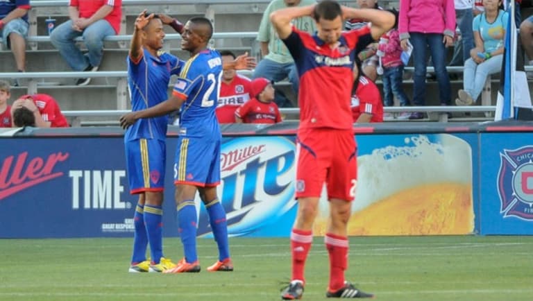 Austin Berry shakes off early mistake to play hero for Chicago Fire: "The whole team had my back" - //league-mp7static.mlsdigital.net/mp6/imagecache/620x350/image_nodes/2013/06/Desh-Brown-celebrates%2C-Austin-Berry-rues-during-CHIvCOL.jpg