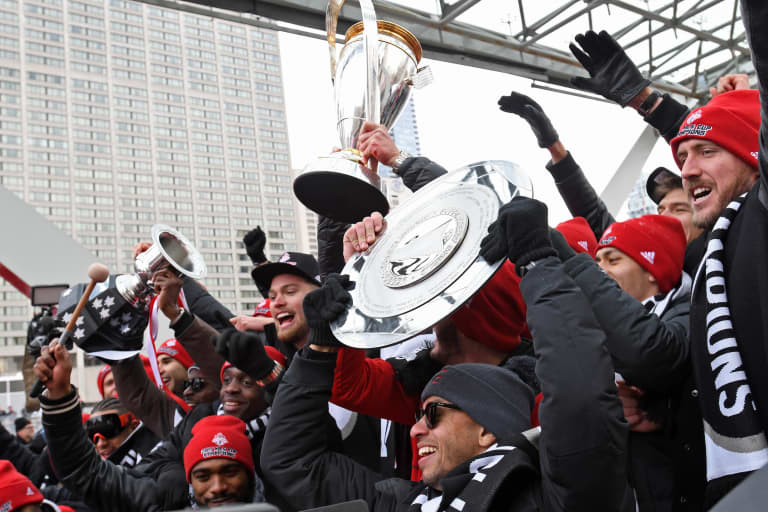 Toronto FC "paint the city red" in euphoric victory celebration with fans - https://league-mp7static.mlsdigital.net/images/USATSI_10473942.jpg