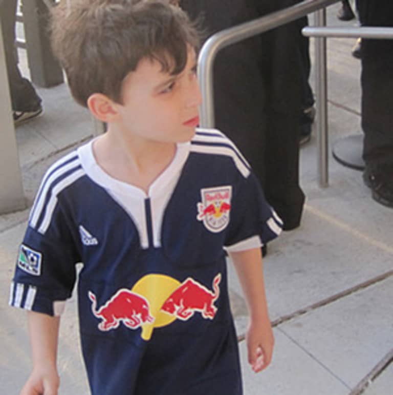 Fishkin, Youtz share MLS father-son stories  - Max Fishkin Red Bulls fan