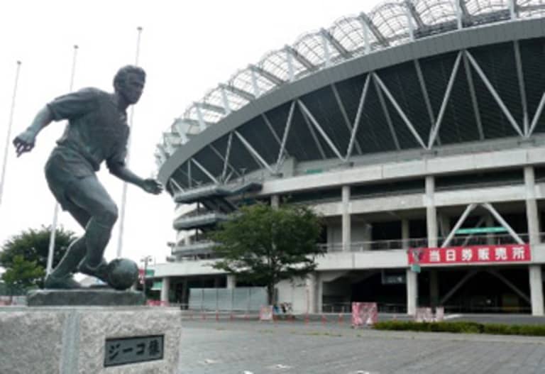 Immortalized: Bob Marley & Top 10 soccer stadium statues -