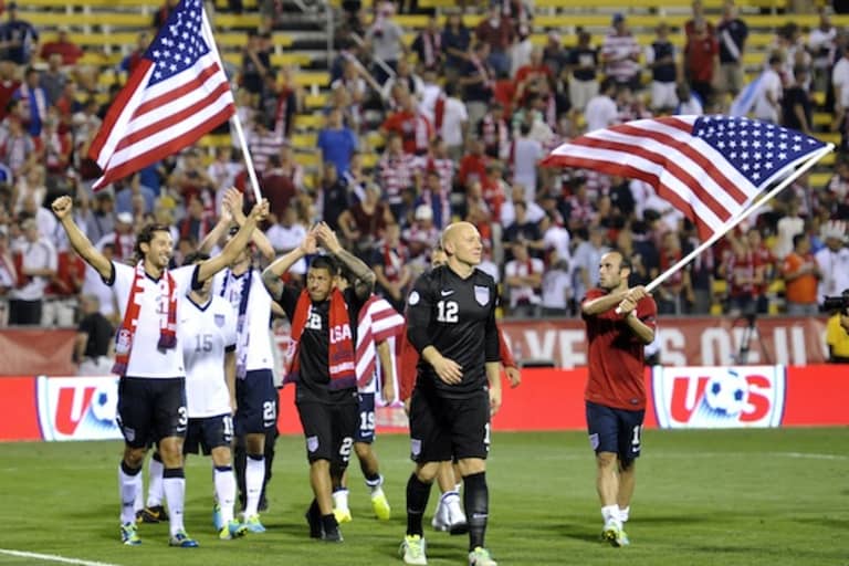 GALLERY: USMNT top Mexico with version 4.0 of "Dos A Cero" to qualify for 2014 World Cup | SIDELINE -