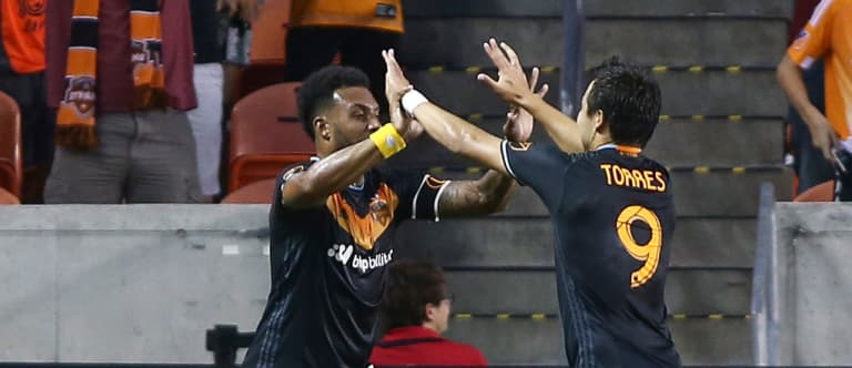 Torres repays Dynamo faith after they ask for delay in joining Mexico U-23s - Cubo Torres celebrates