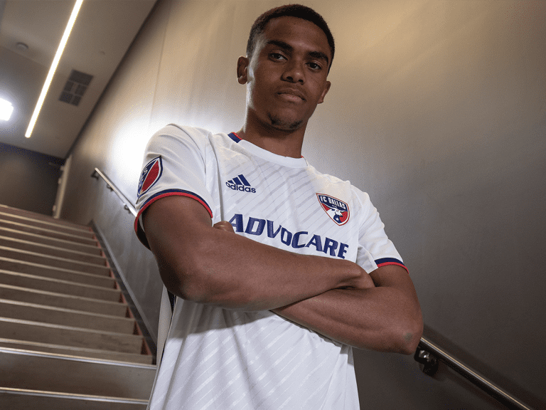 GALLERY: Reggie Cannon Through the Years at FC Dallas - https://dallas-mp7static.mlsdigital.net/image_galleries/reg%2014_0.png?23OfTqnER4coc5rEgNcA4.N.VKmRrBpu