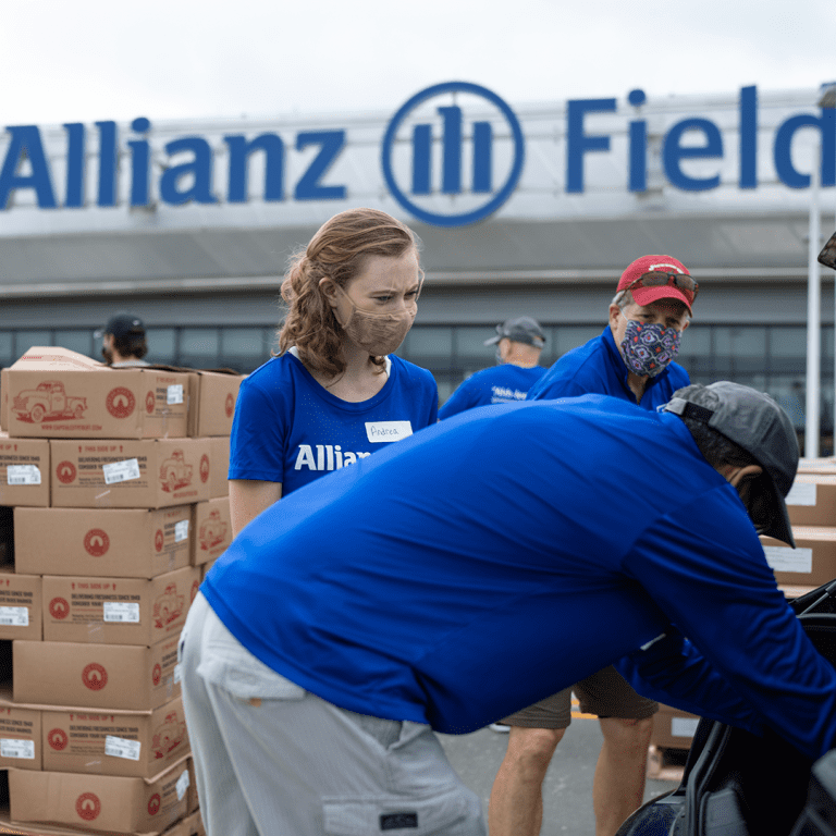 MNUFC + Partners Deliver Food To Midway -
