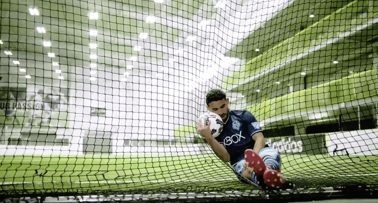 Sleepy in Seattle: Cristian Roldan can snooze literally anywhere  -