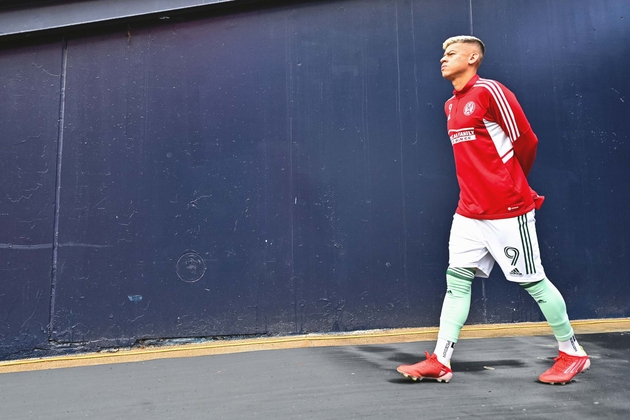 Atlanta United midfielder Matheus Rossetto #9 walks out for warmups prior to the match against New England Revolution at Gillette Stadium in Foxborough, United States on Saturday October 1, 2022. (Photo by Dakota Williams/Atlanta United)