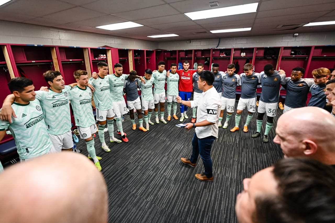 Atlanta United Head Coach Gonzalo Pineda talks to the team before the match against New England Revolution at Gillette Stadium in Foxborough, MA on Wednesday, July 12, 2023. (Photo by Jay Bendlin/Atlanta United)