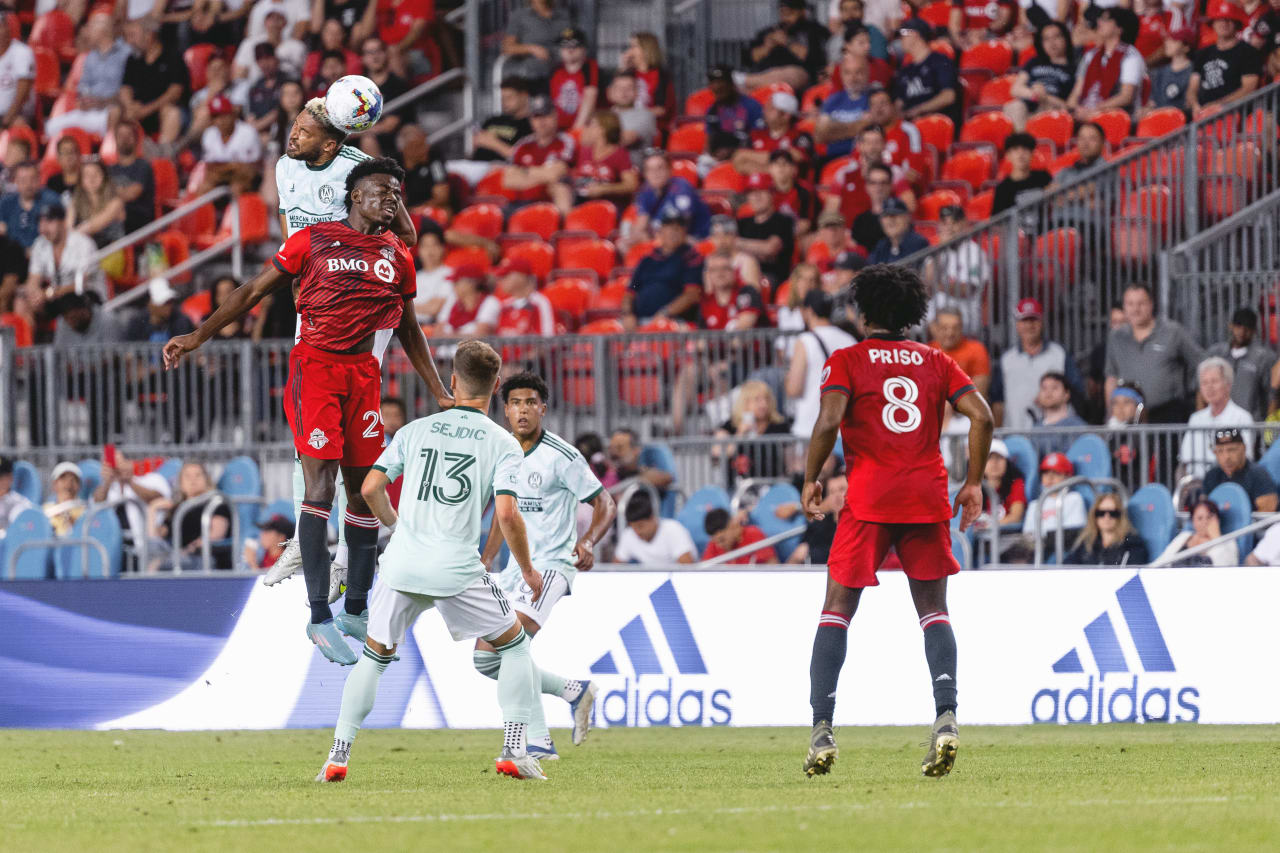 Atlanta United defender George Campbell #32 heads the ball during the second half of the match against Toronto FC at BMO Field in Toronto, Canada on Saturday June 25, 2022. (Photo by Dakota Williams/Atlanta United)