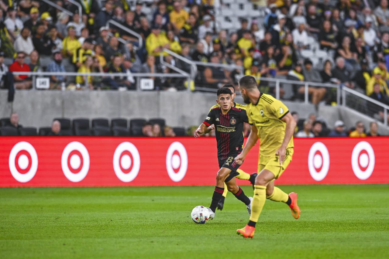 Atlanta United midfielder Thiago Almada #8 dribbles the ball during the match against Columbus Crew at Lower.com Field in Columbus, United States on Sunday August 21, 2022. (Photo by Ben Jackson/Atlanta United)