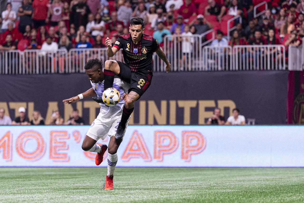 Atlanta United midfielder Ezequiel Barco #8 goes up for the ball during the match against Orlando City at Mercedes-Benz Stadium in Atlanta, Georgia on Friday September 10, 2021. (Photo by Jacob Gonzalez/Atlanta United)