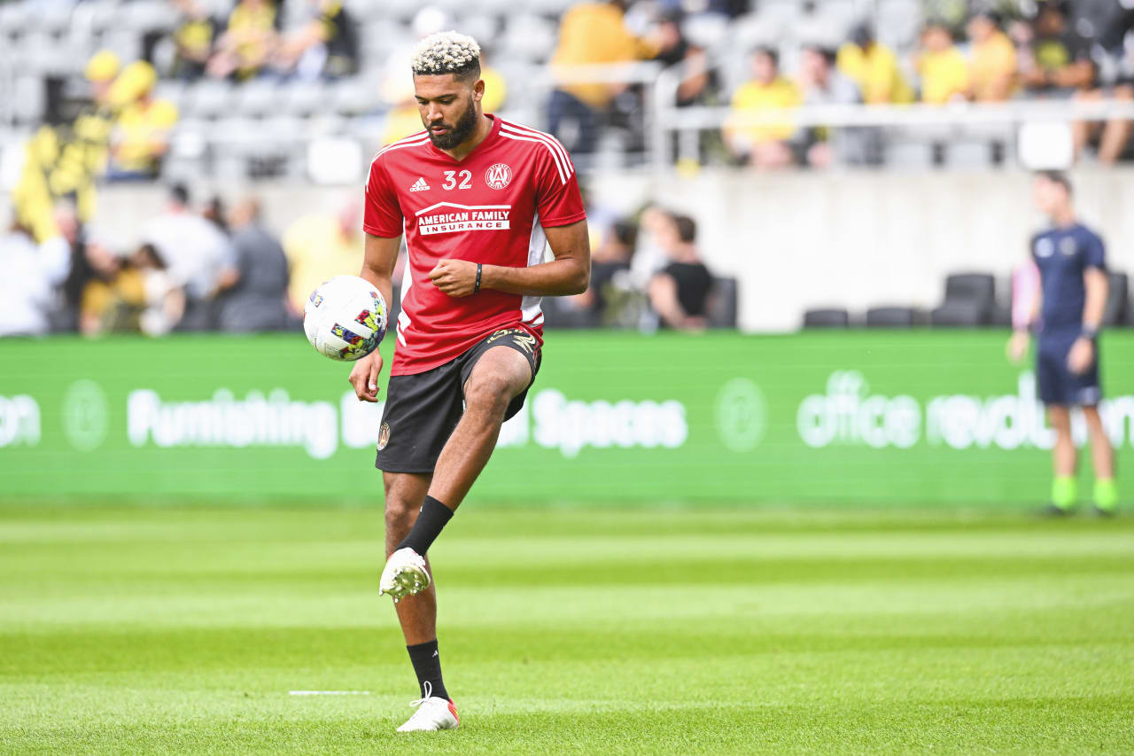 Atlanta United defender George Campbell #32 warms up before  the match against Columbus Crew at Lower.com Field in Columbus, United States on Sunday August 21, 2022. (Photo by Ben Jackson/Atlanta United)