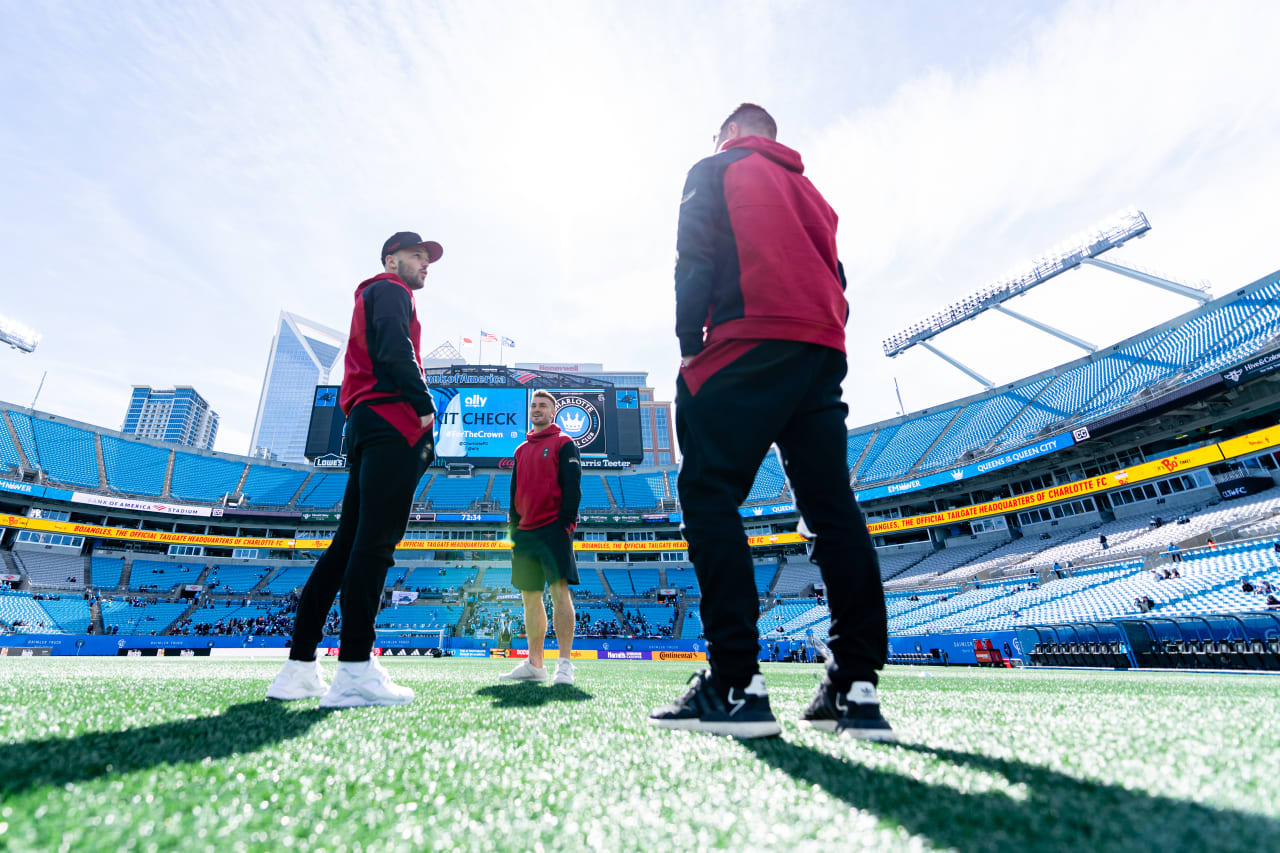 Atlanta United players walk around the pitch before the match against Charlotte FC at Bank of America Stadium in Charlotte, North Carolina on Saturday, March11, 2023. (Photo by Mitch Martin/Atlanta United)
