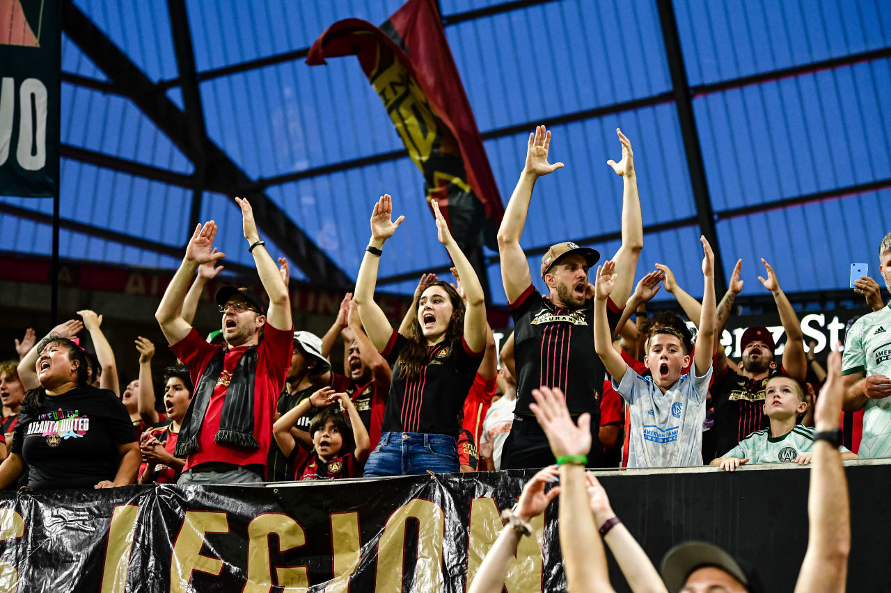 Supporters cheer during the match against Cruz Azul at Mercedes-Benz Stadium in Atlanta, GA on Saturday, July 29, 2023. (Photo by Kyle Hess/Atlanta United)