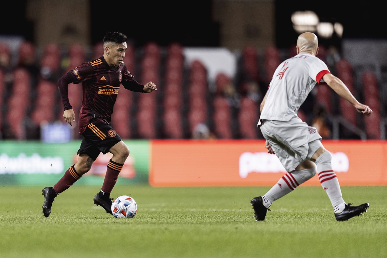 Atlanta United midfielder Ezequiel Barco #8 dribbles the ball during the match against Toronto FC at BMO Training Ground in Toronto, Ontario on Saturday October 16, 2021. (Photo by Jacob Gonzalez/Atlanta United)