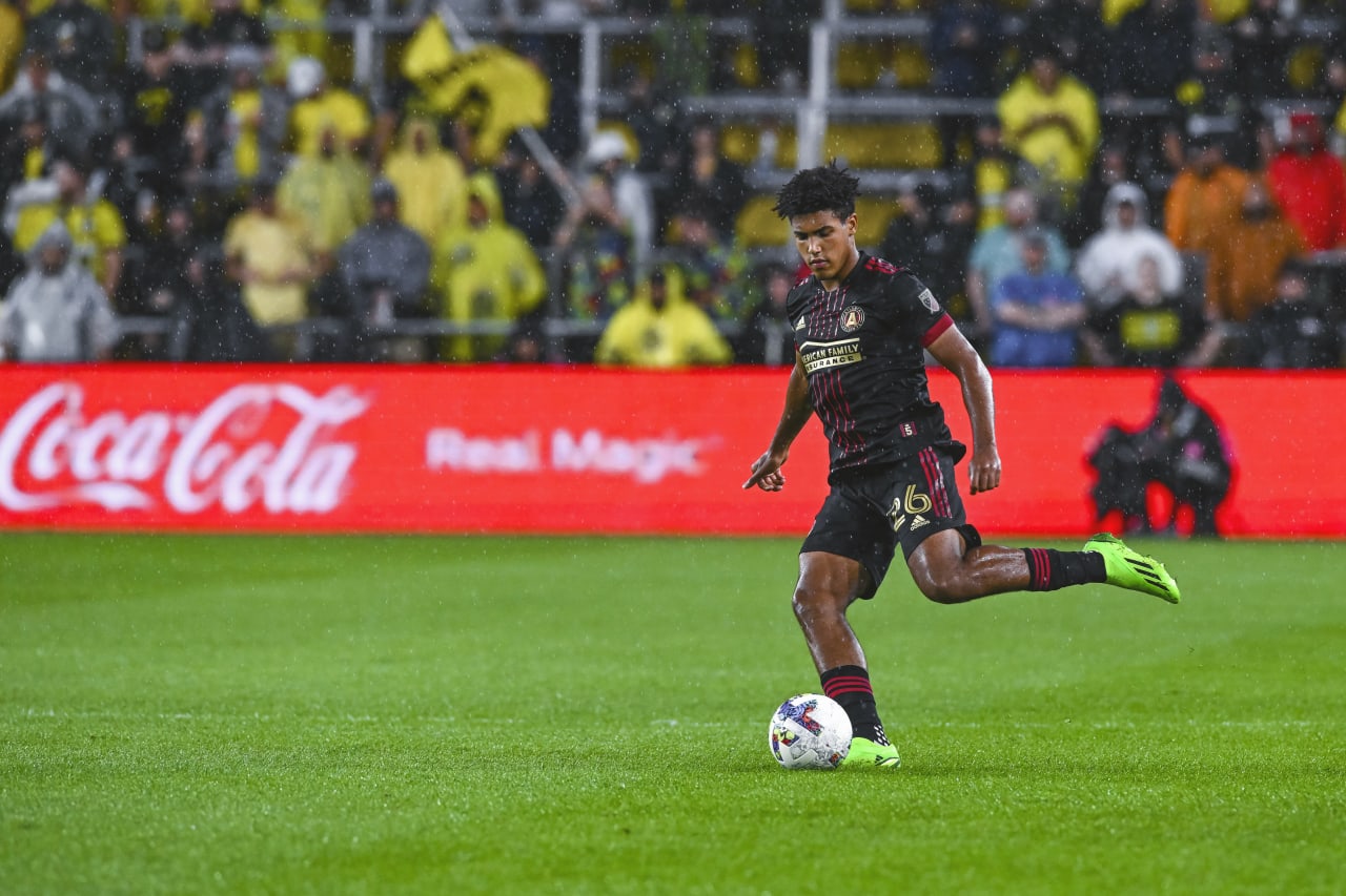 Atlanta United defender Caleb Wiley #26 dribbles the ball during the match against Columbus Crew at Lower.com Field in Columbus, United States on Sunday August 21, 2022. (Photo by Ben Jackson/Atlanta United)