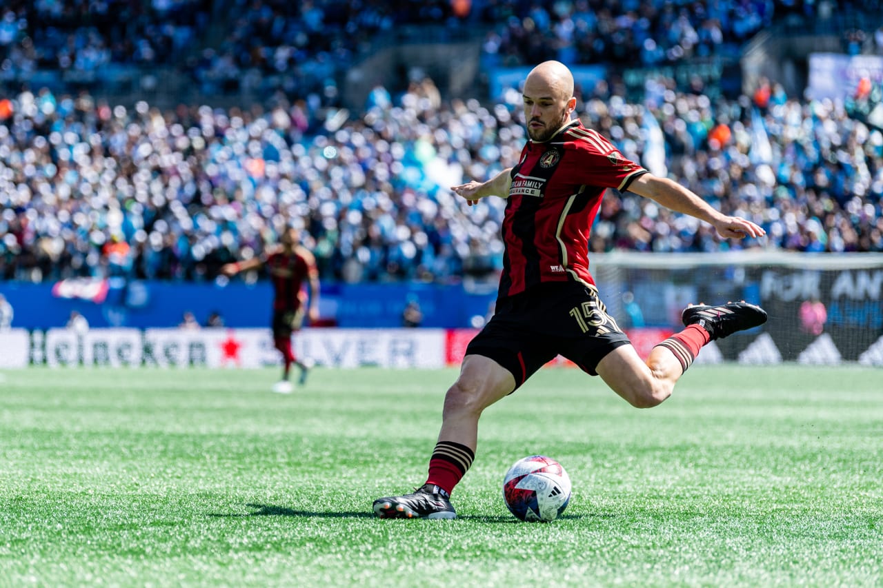 Atlanta United defender Andrew Gutman #15 crosses the ball during the match against Charlotte FC at Bank of America Stadium in Charlotte, North Carolina on Saturday, March11, 2023. (Photo by Mitch Martin/Atlanta United)