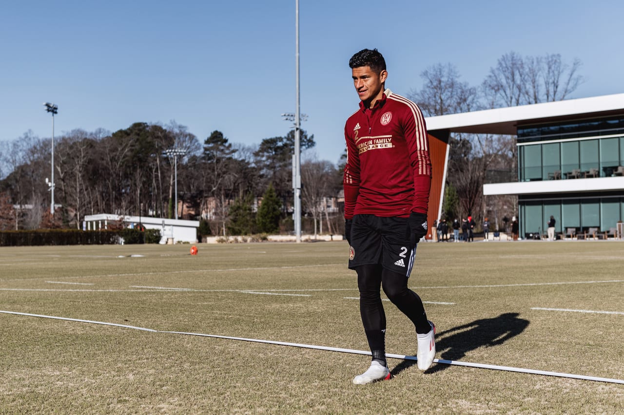 Atlanta United defender Ronald Hernandez #2 walks out during the first training of the 2022 preseason at Children's Healthcare of Atlanta Training Ground in Marietta, Georgia, on Tuesday January 18, 2022. Photo by Jacob Gonzalez/Atlanta United)