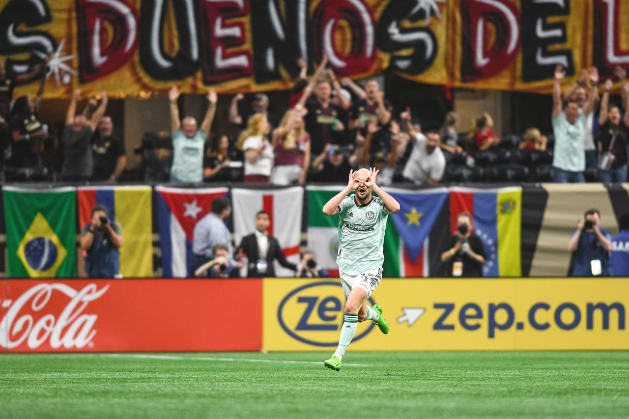 Atlanta United defender Andrew Gutman #15 celebrates after scoring the game-winning goal during the match against Seattle Sounders FC at Mercedes-Benz Stadium in Atlanta, United States on Saturday August 6, 2022. (Photo by AJ Reynolds/Atlanta United)
